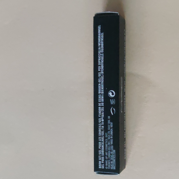 MAC Brow Set - Picture 2 of 2